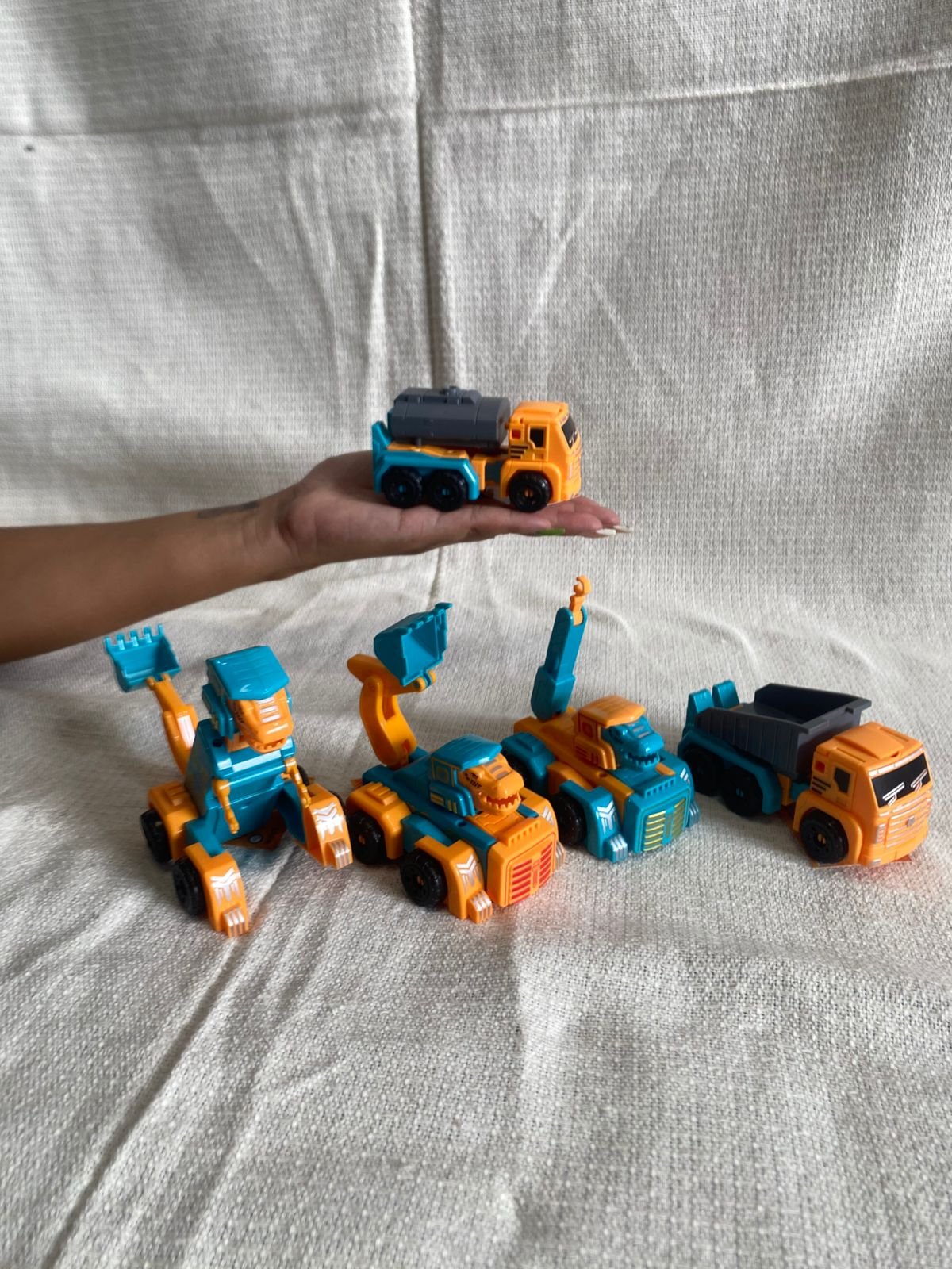 TRANSFORMES